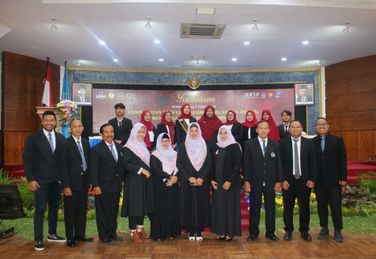 Alumni PPKn Memberikan Orasi Ilmiah: Penguatan Profesionalisme Guru Bagi Peserta Yudisium